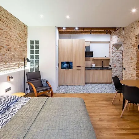 Apartament Onlviv Rynok Square 18 Four *