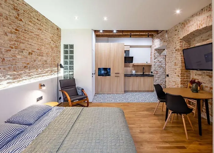 Apartamento Onlviv Rynok Square 18 Four *