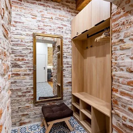 Onlviv Rynok Square 18 Four *